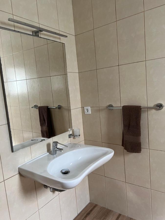 Casa Rural Con Bano Adaptado Y Piscina En โมกัน ภายนอก รูปภาพ
